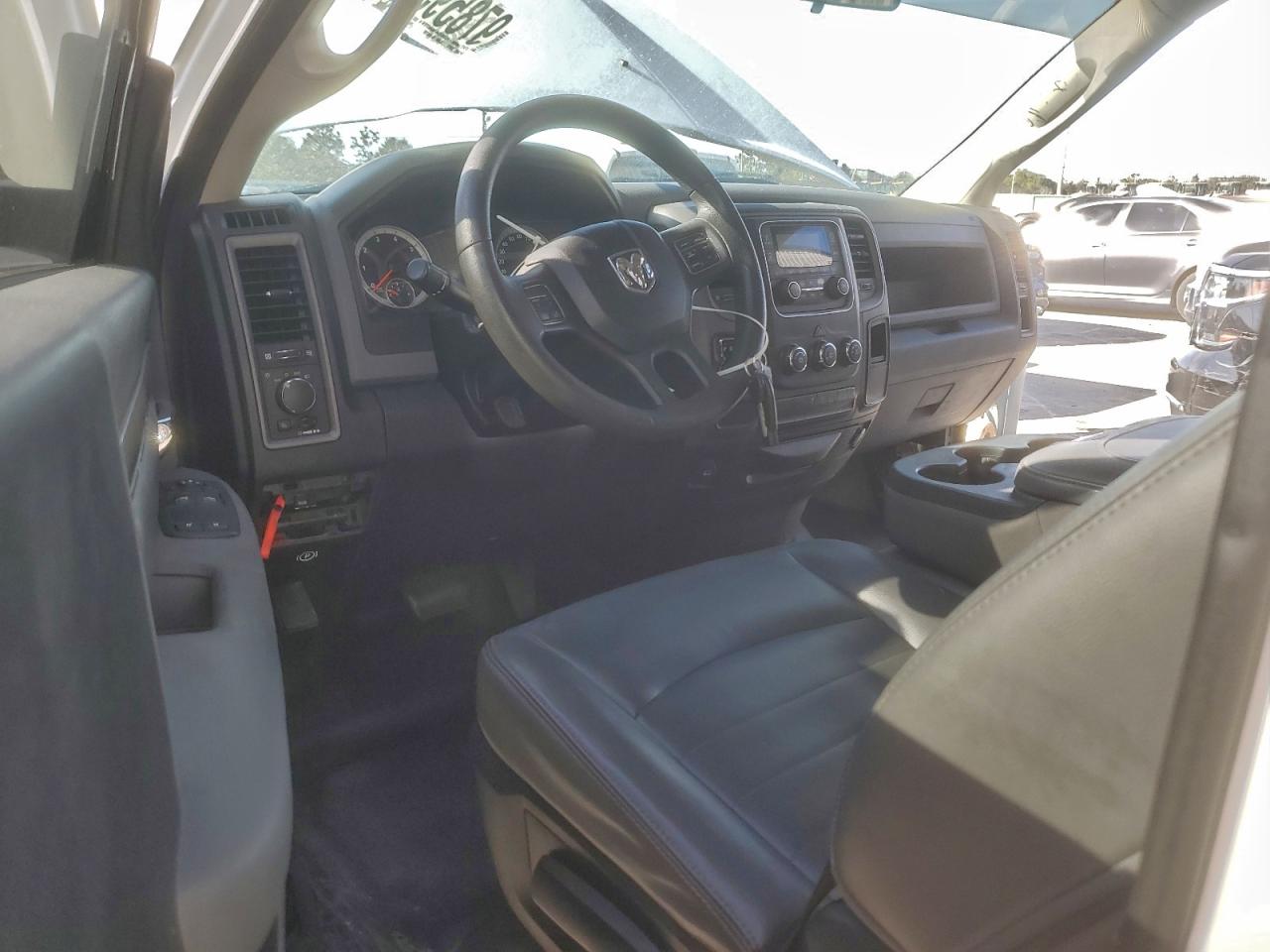 2013 RAM 1500 ST photo 8