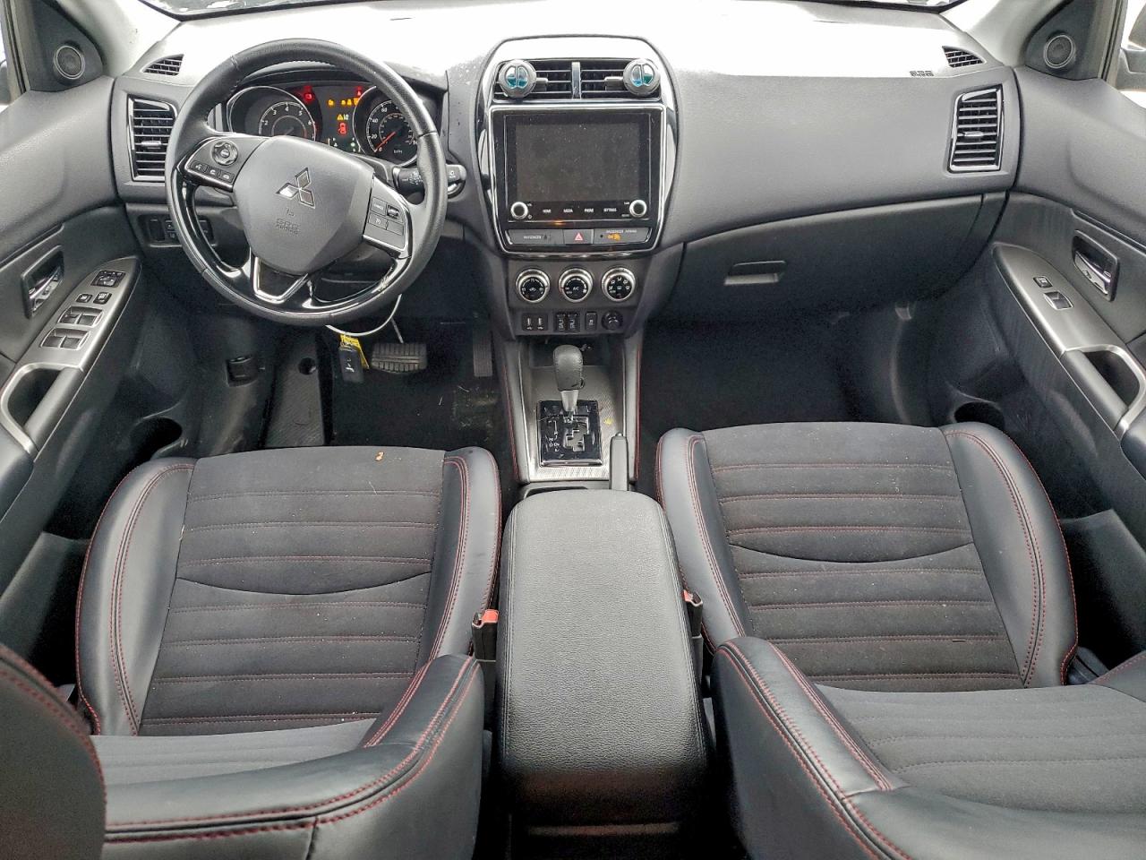 2024 MITSUBISHI OUTLANDER SPORT S/SE photo 8