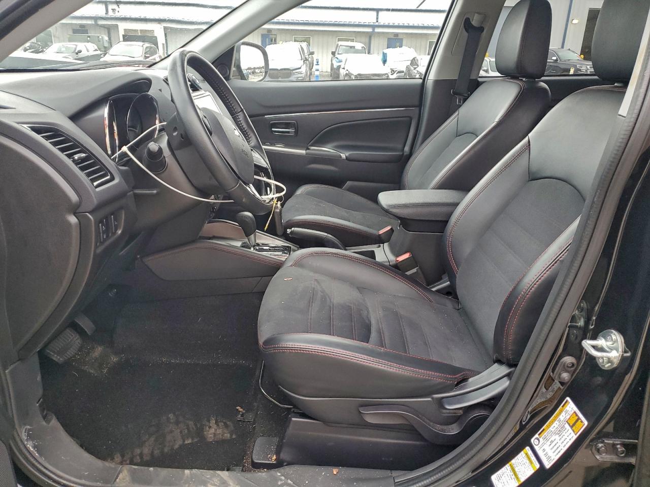 2024 MITSUBISHI OUTLANDER SPORT S/SE photo 7