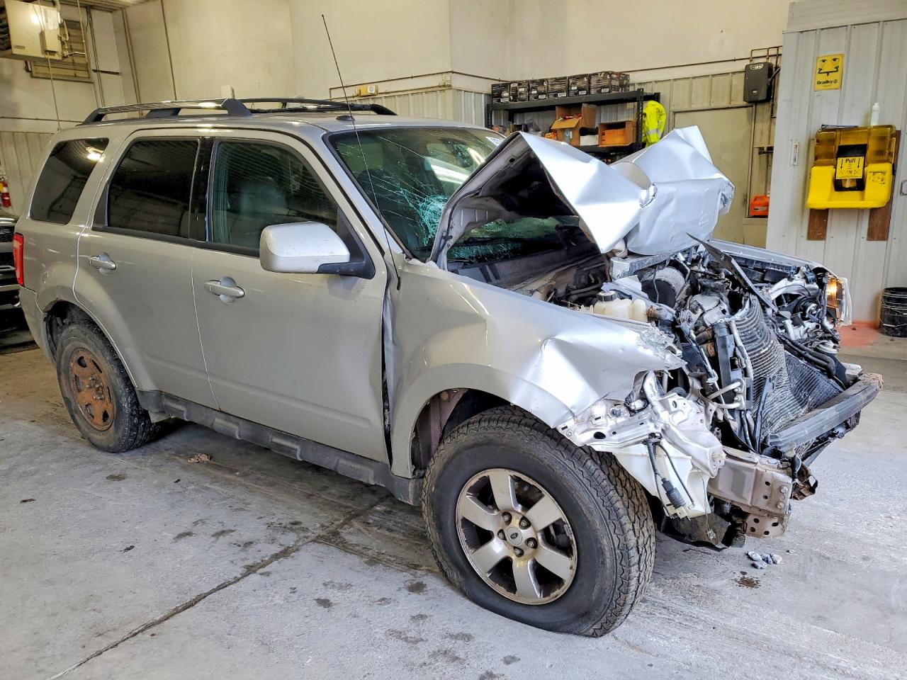 2011 FORD ESCAPE LIMITED photo 10
