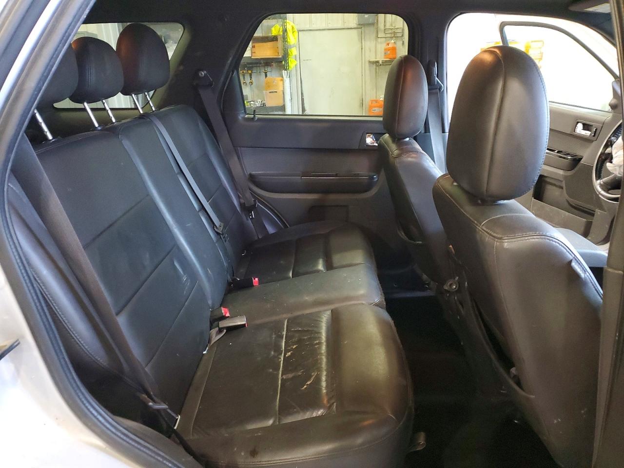 2011 FORD ESCAPE LIMITED photo 31