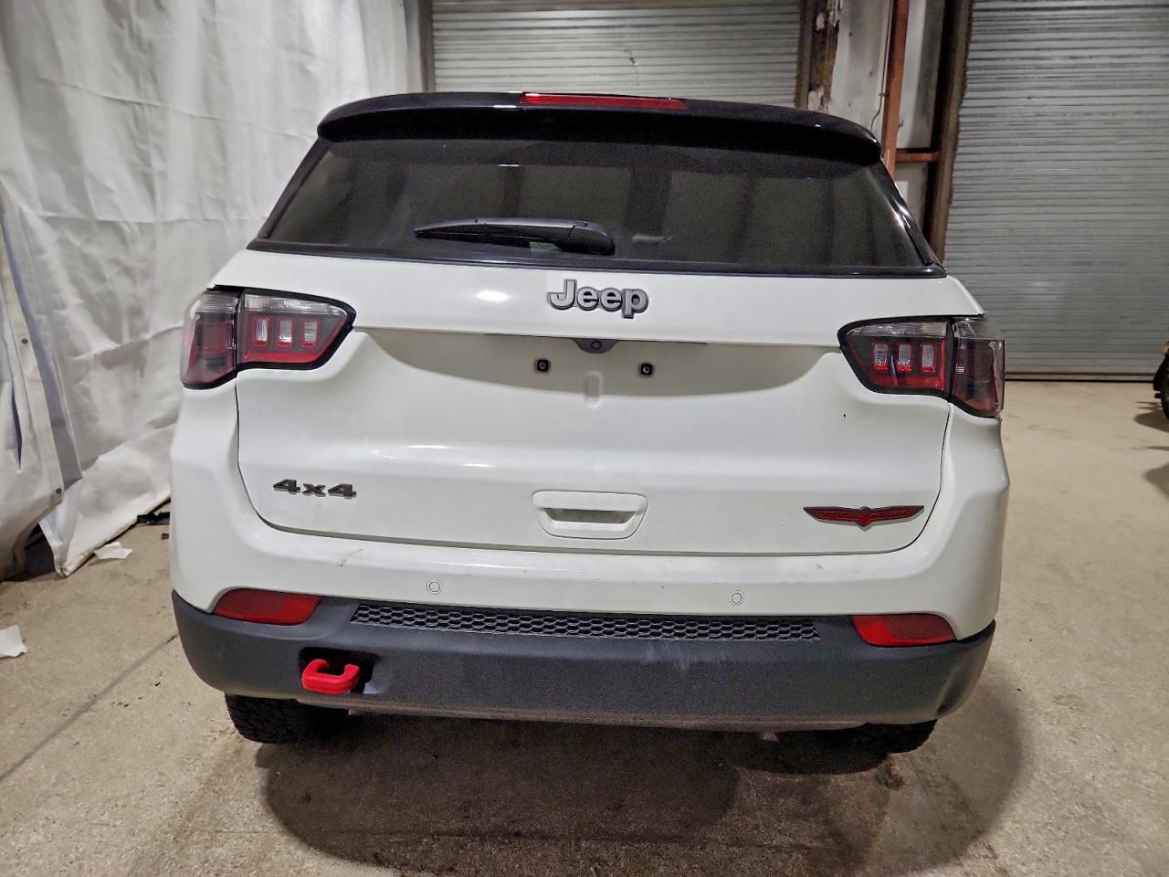 2025 JEEP COMPASS TRAILHAWK photo 6