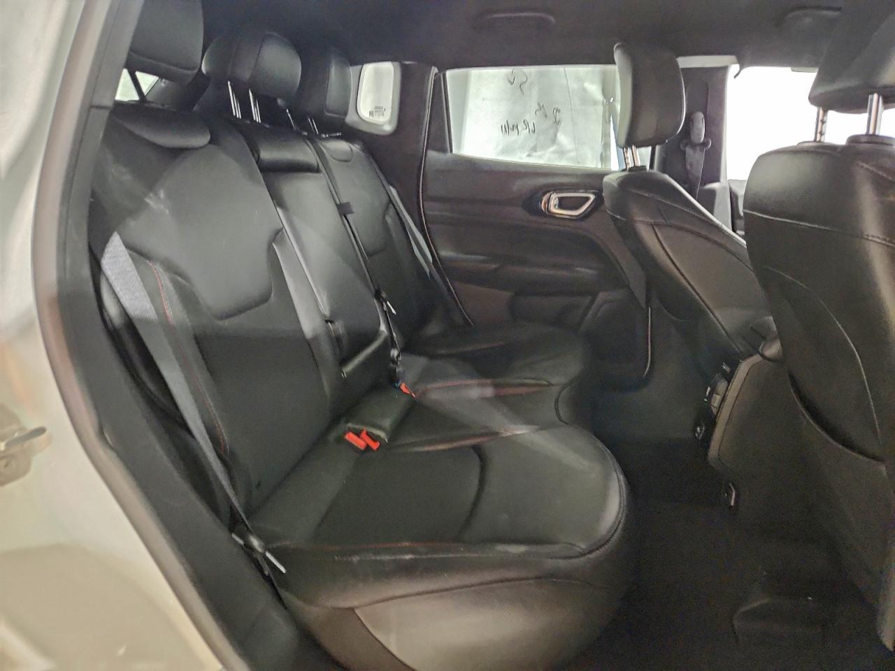2025 JEEP COMPASS TRAILHAWK photo 11