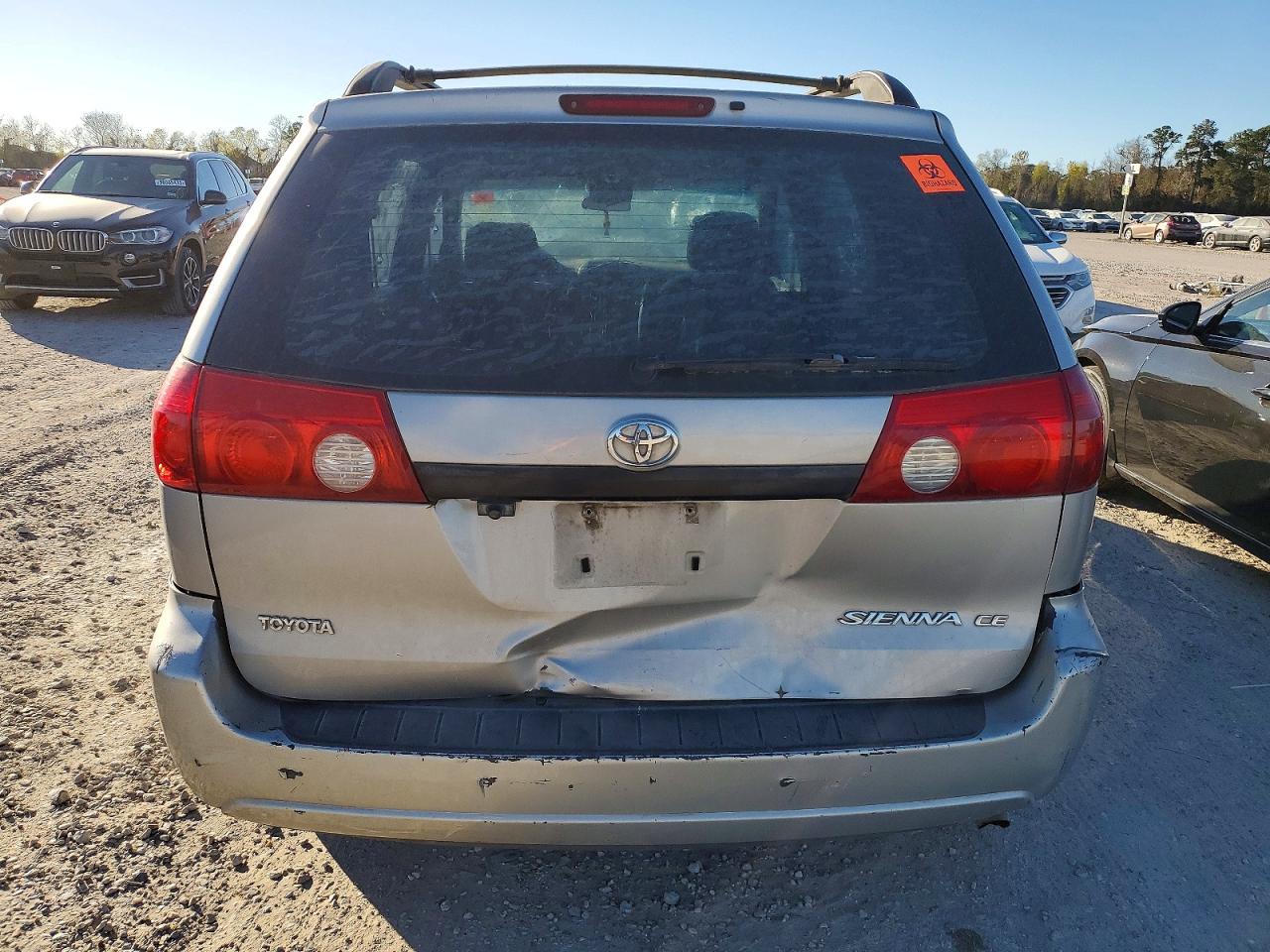 2006 TOYOTA SIENNA CE photo 11