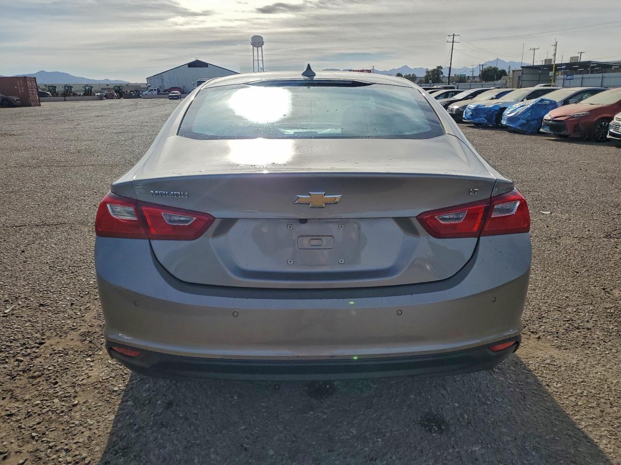 2024 CHEVROLET MALIBU LT photo 6