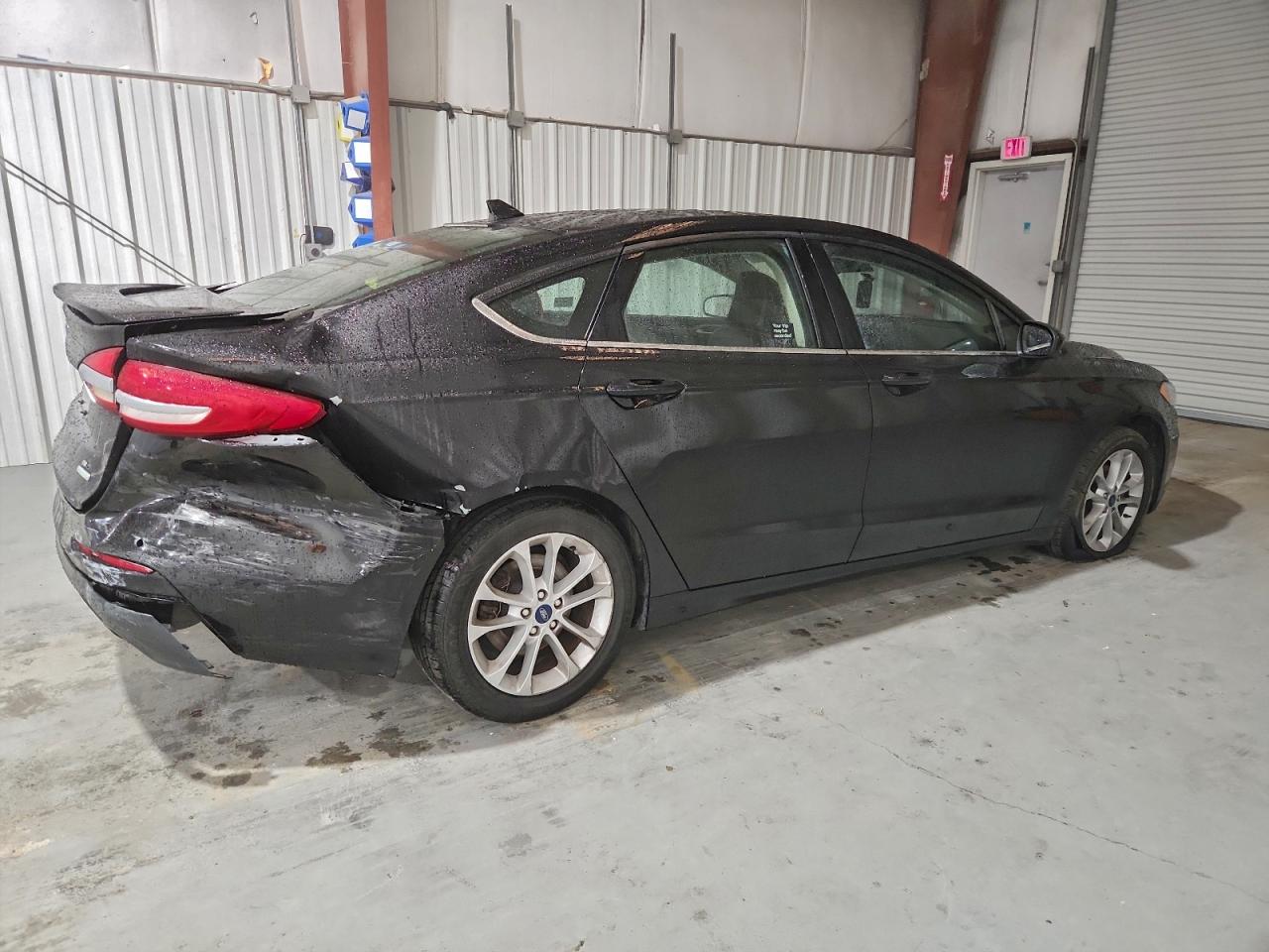 2020 FORD FUSION SE photo 3