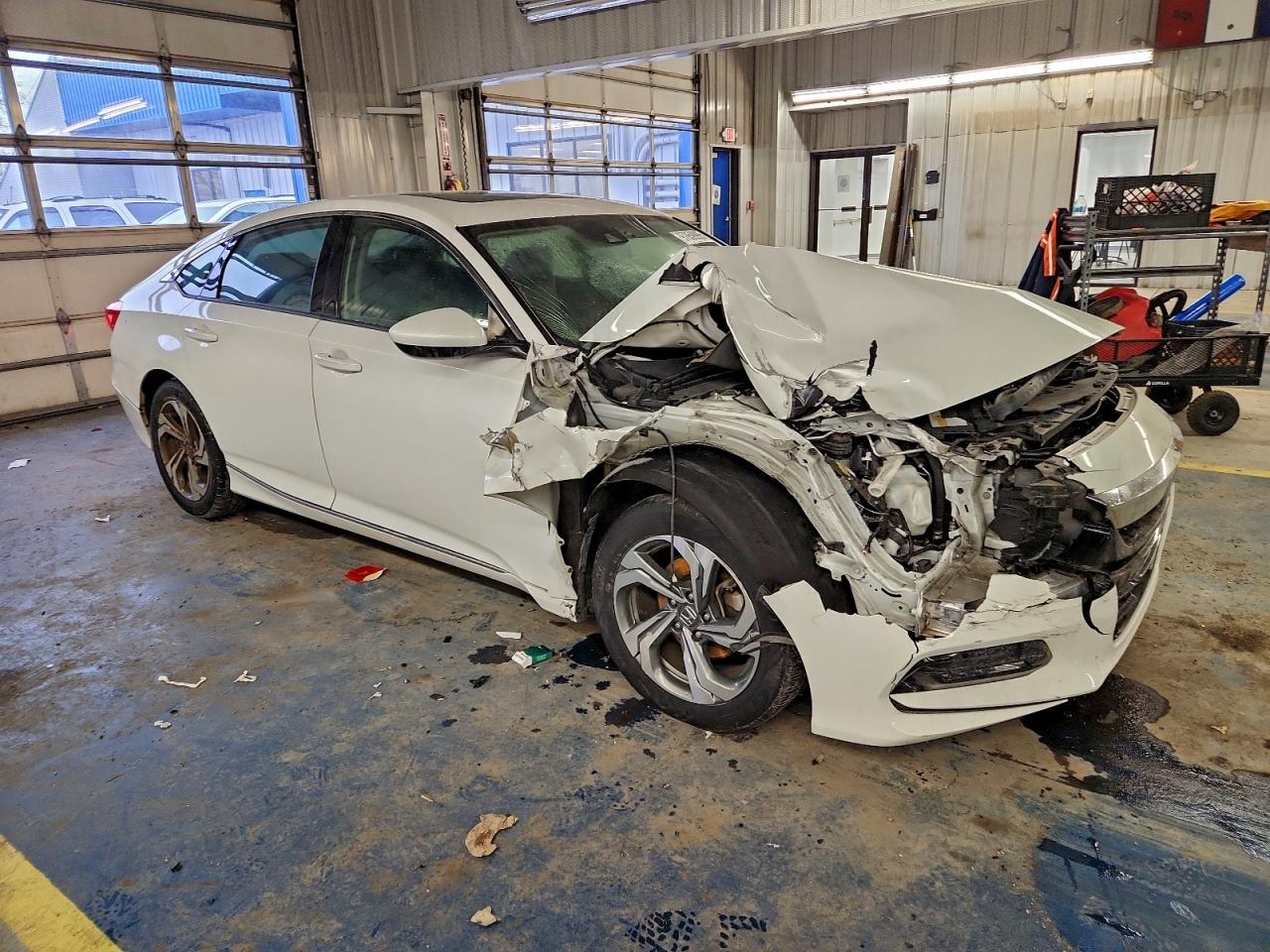 2018 HONDA ACCORD EX photo 4