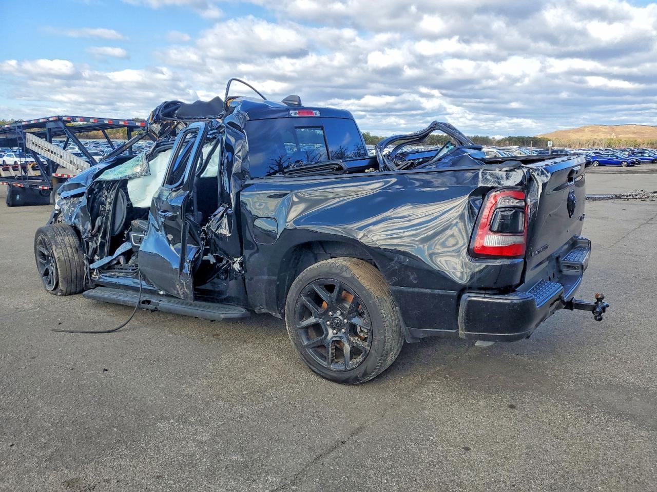 2023 RAM 1500 LARAMIE photo 4