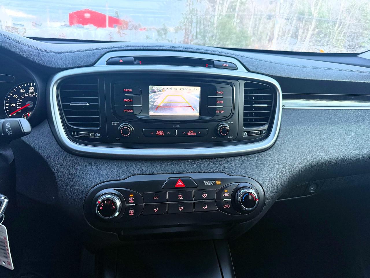 2016 KIA SORENTO LX photo 22