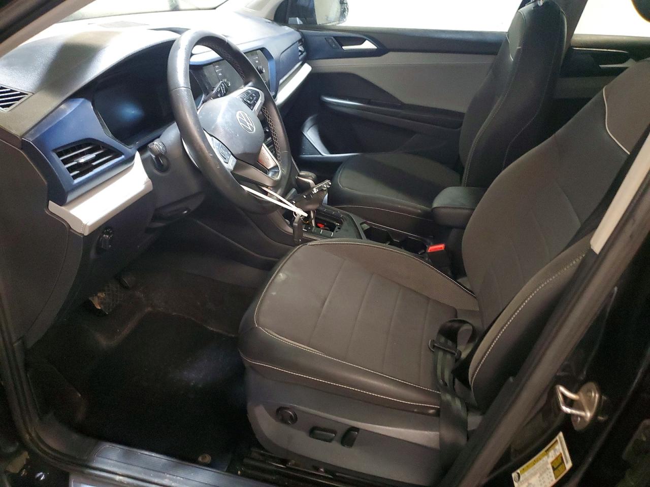 2024 VOLKSWAGEN TAOS SE photo 13