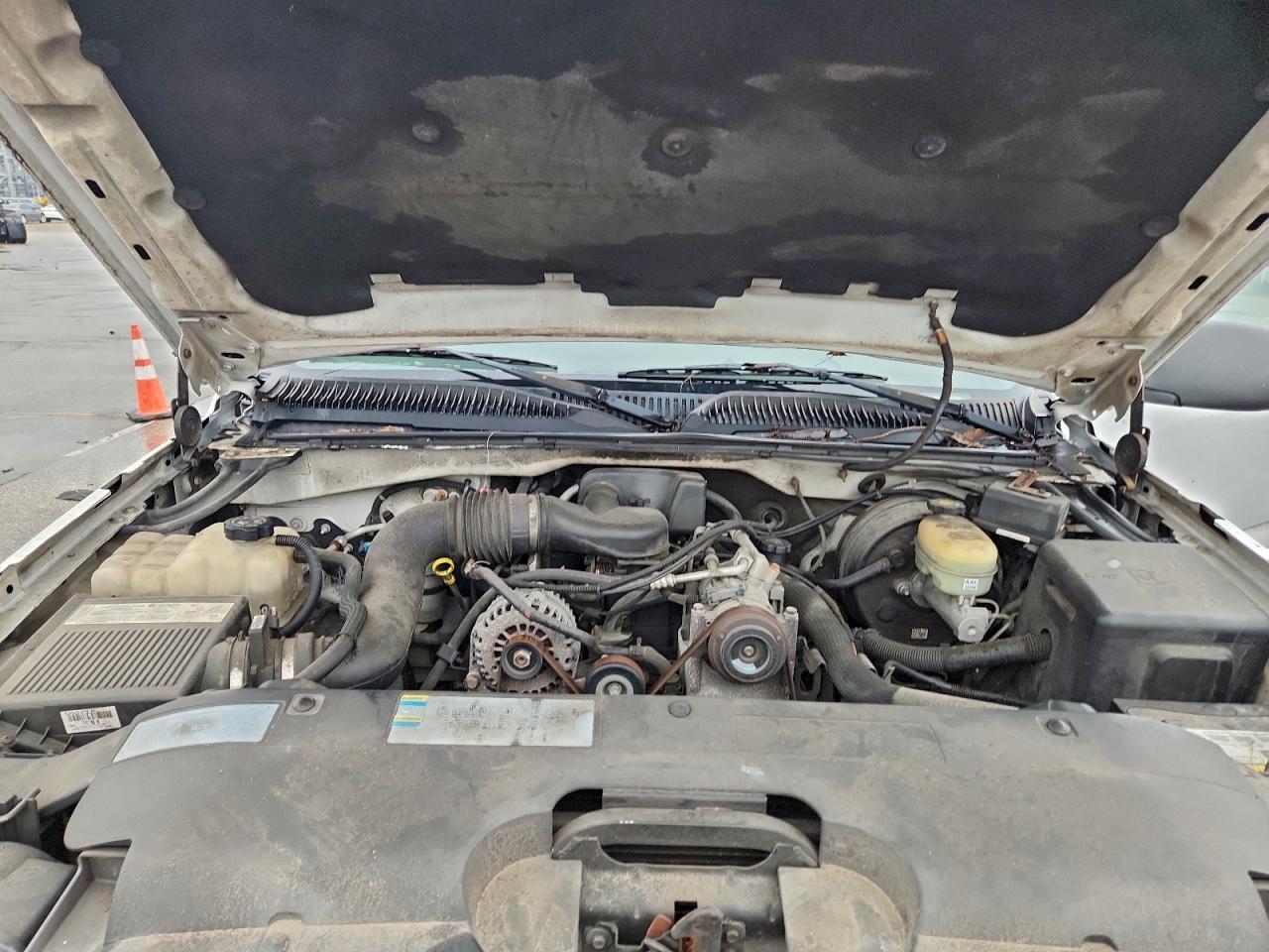 2005 CHEVROLET SILVERADO C1500 photo 11