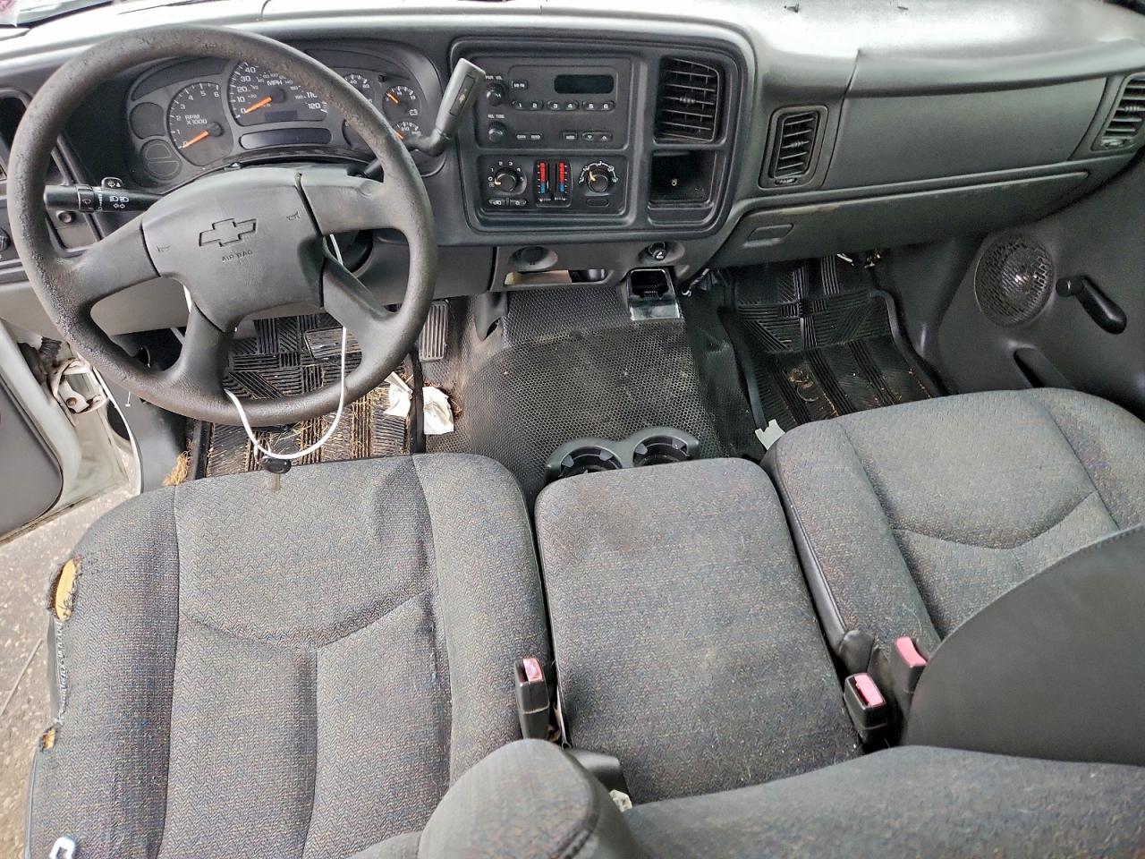 2005 CHEVROLET SILVERADO C1500 photo 8