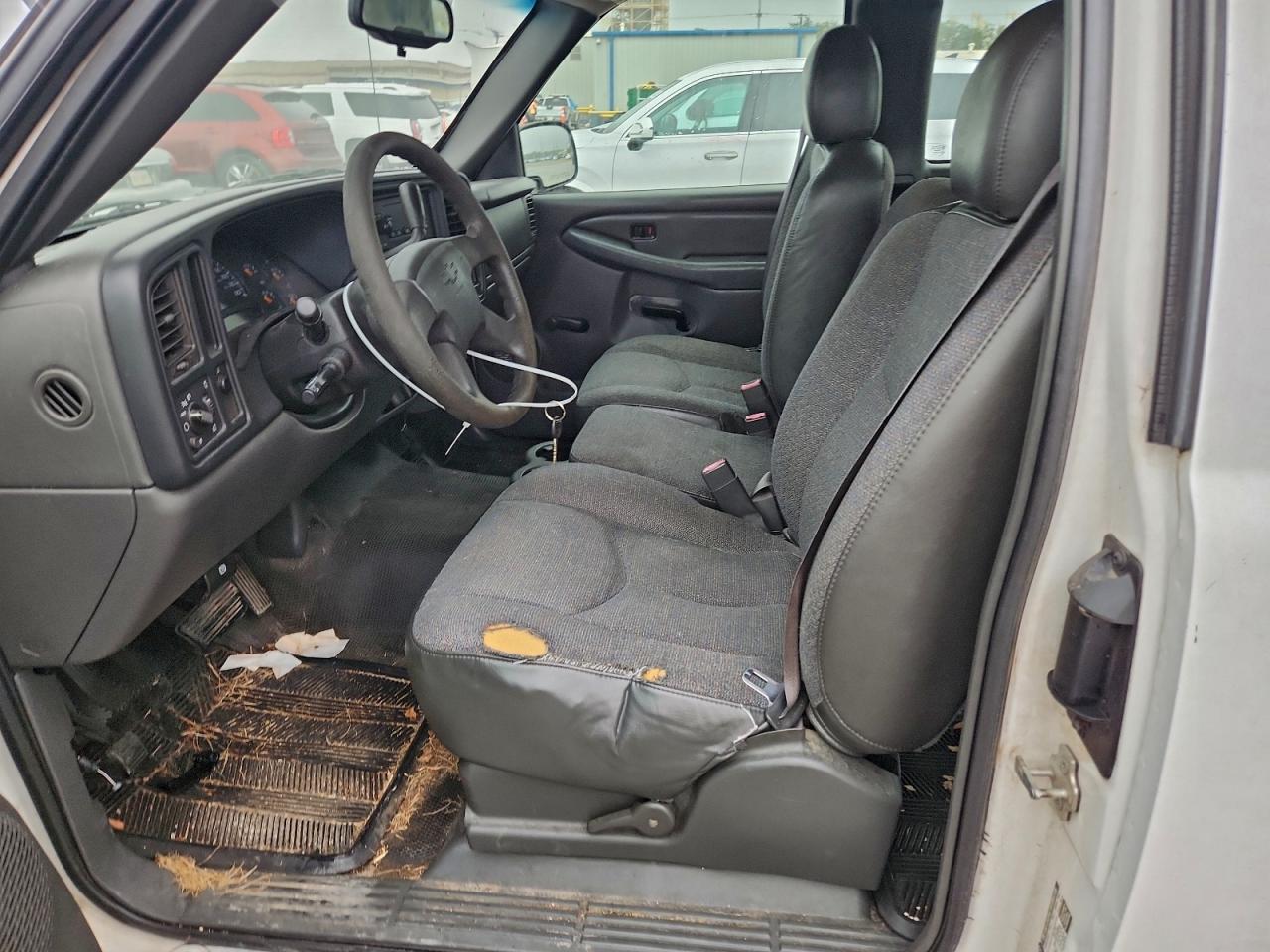 2005 CHEVROLET SILVERADO C1500 photo 7