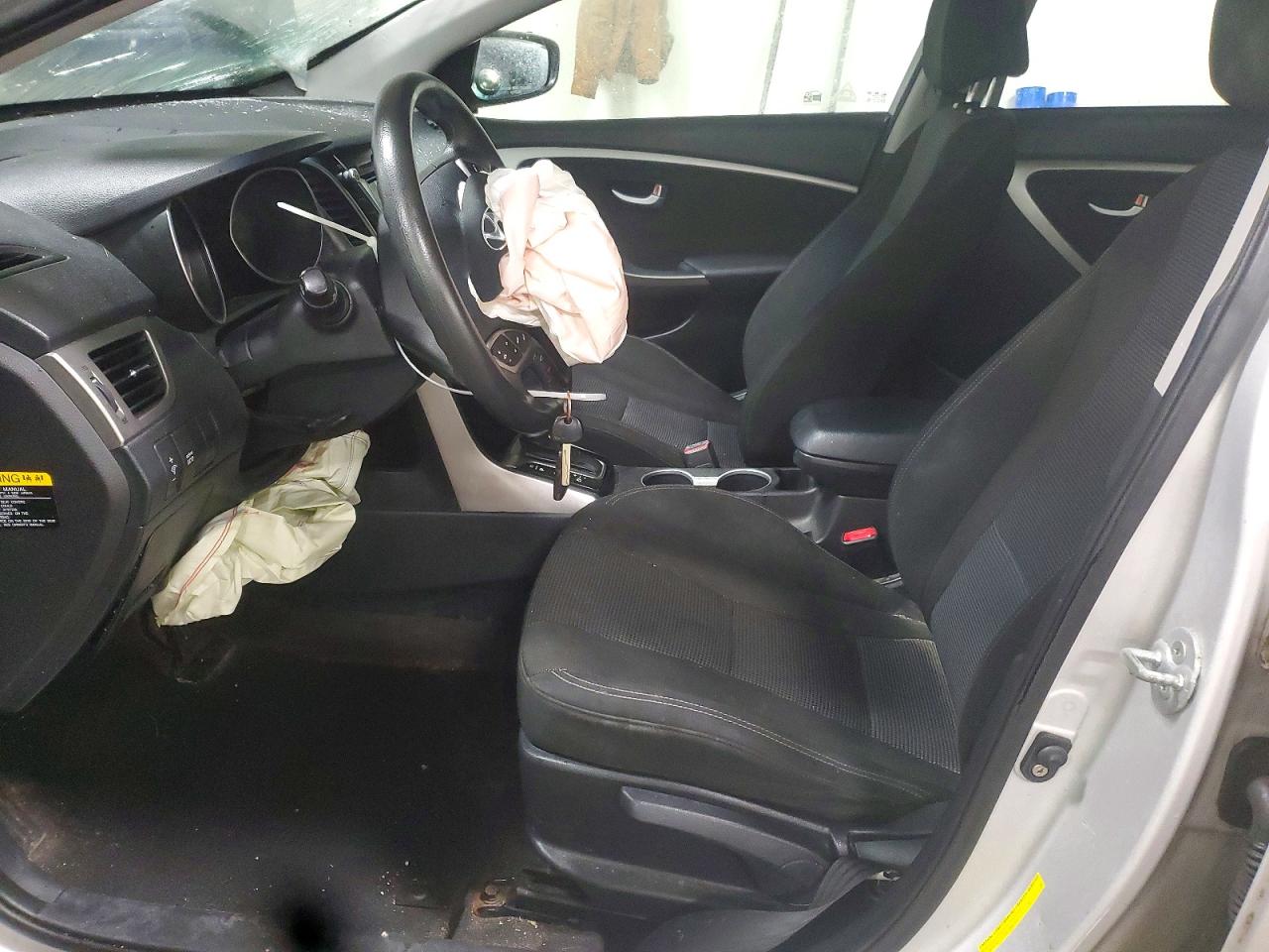2013 HYUNDAI ELANTRA GT BASE photo 13