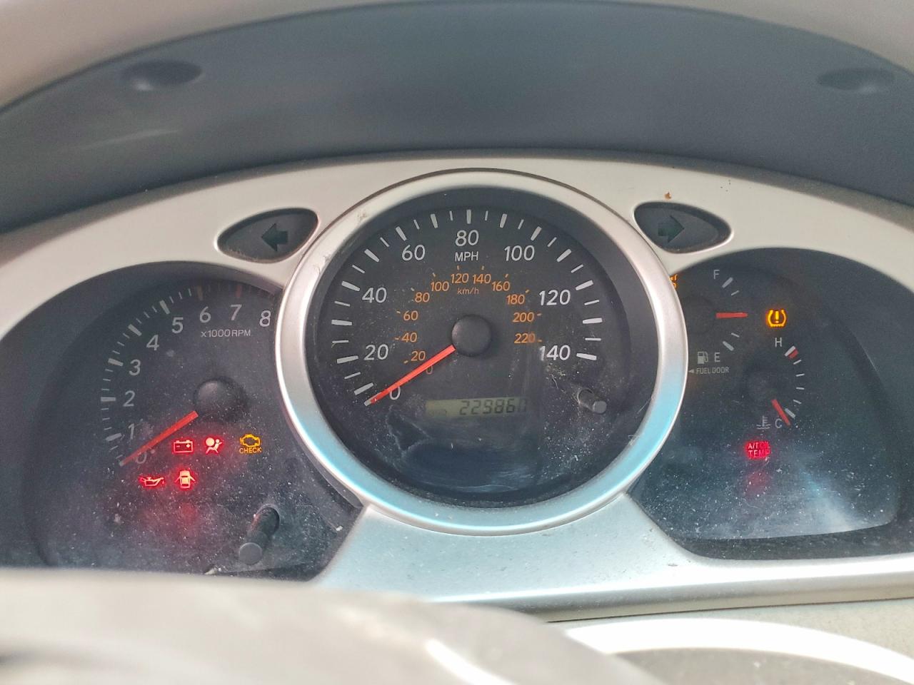 2006 TOYOTA HIGHLANDER LIMITED photo 9