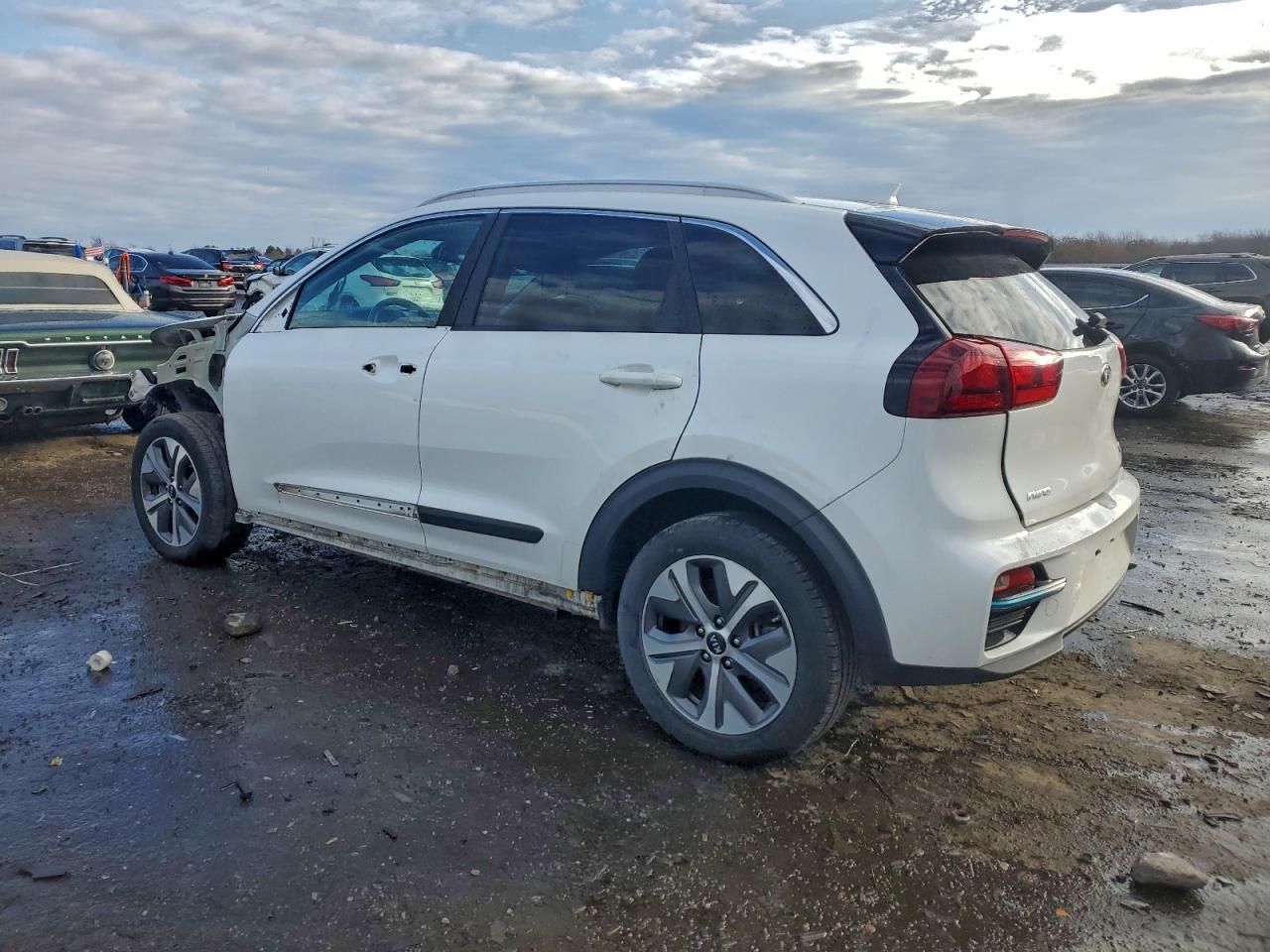 2021 KIA NIRO EX photo 3