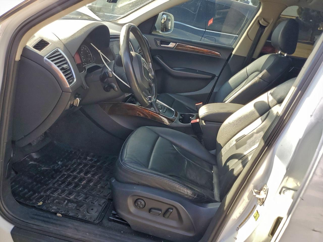 2012 AUDI Q5 PREMIUM photo 7