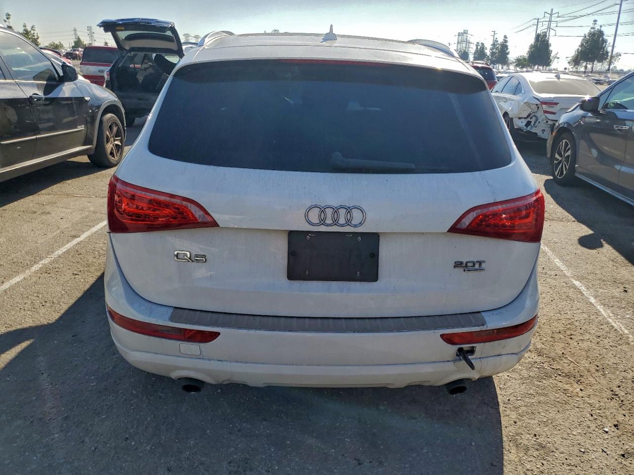 2012 AUDI Q5 PREMIUM photo 6