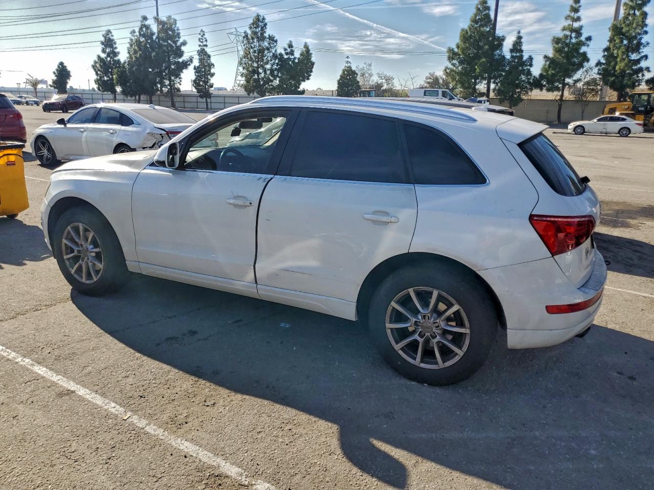 2012 AUDI Q5 PREMIUM photo 2