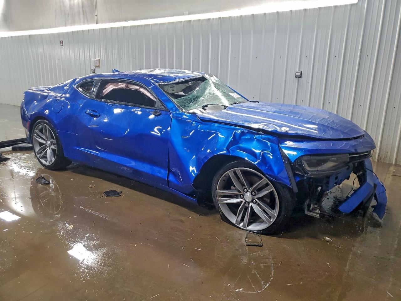 2017 CHEVROLET CAMARO LT photo 4