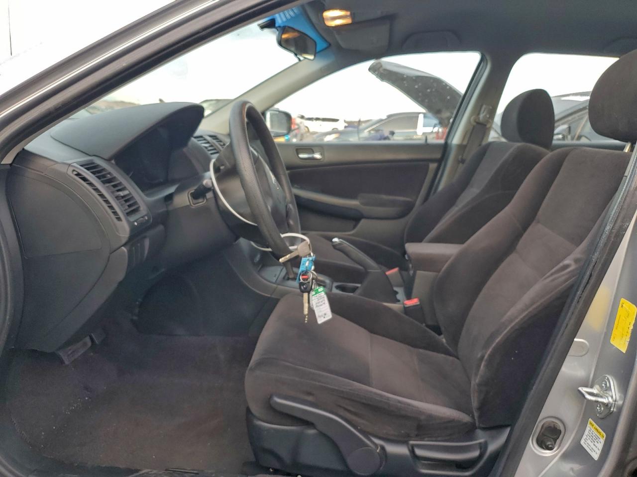 2006 HONDA ACCORD LX photo 7