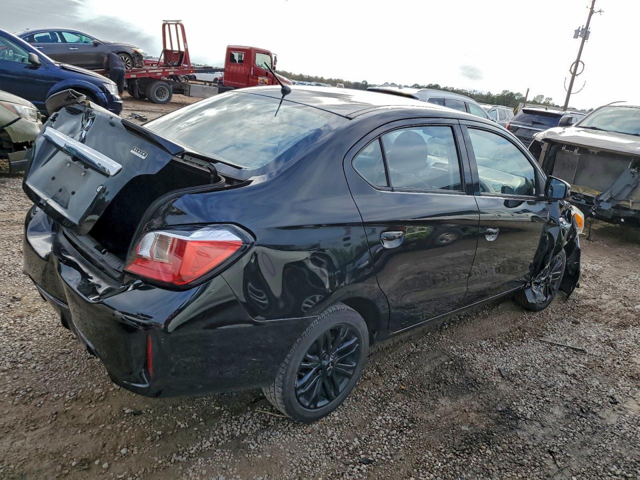 2023 MITSUBISHI MIRAGE G4 ES photo 3