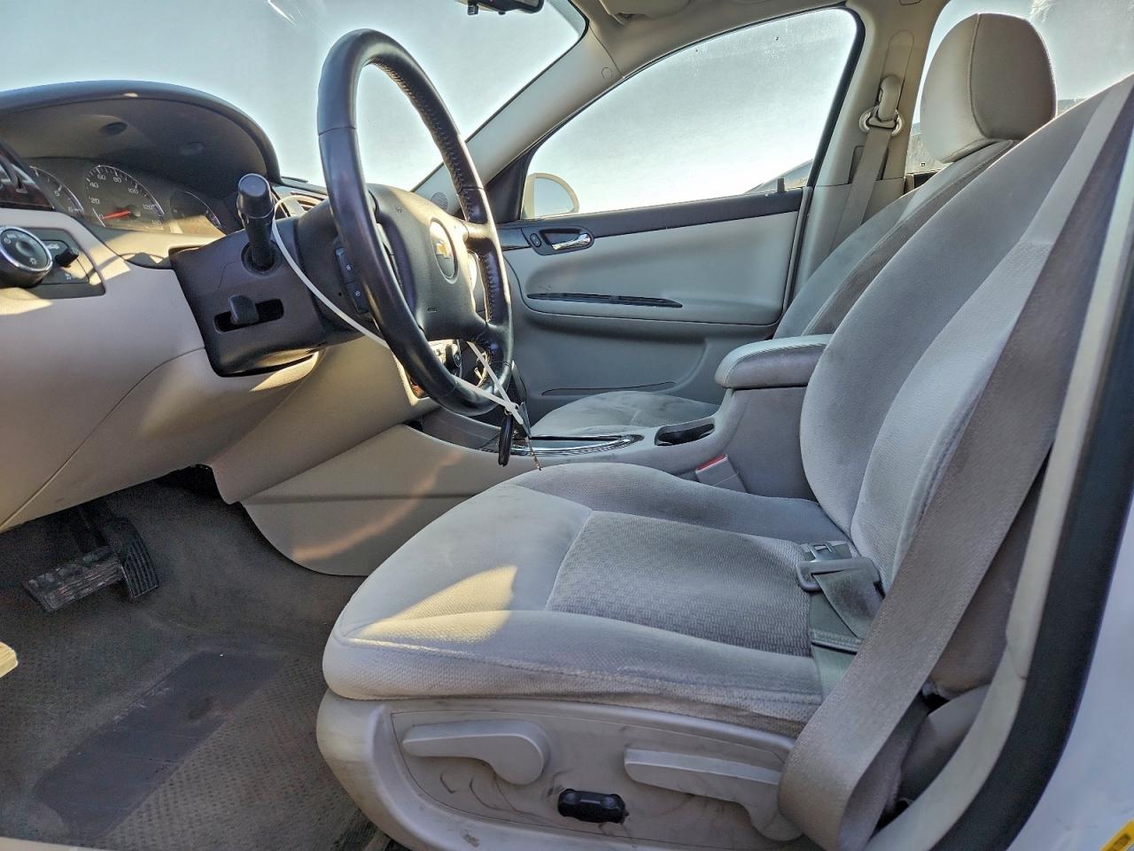 2012 CHEVROLET IMPALA photo 19
