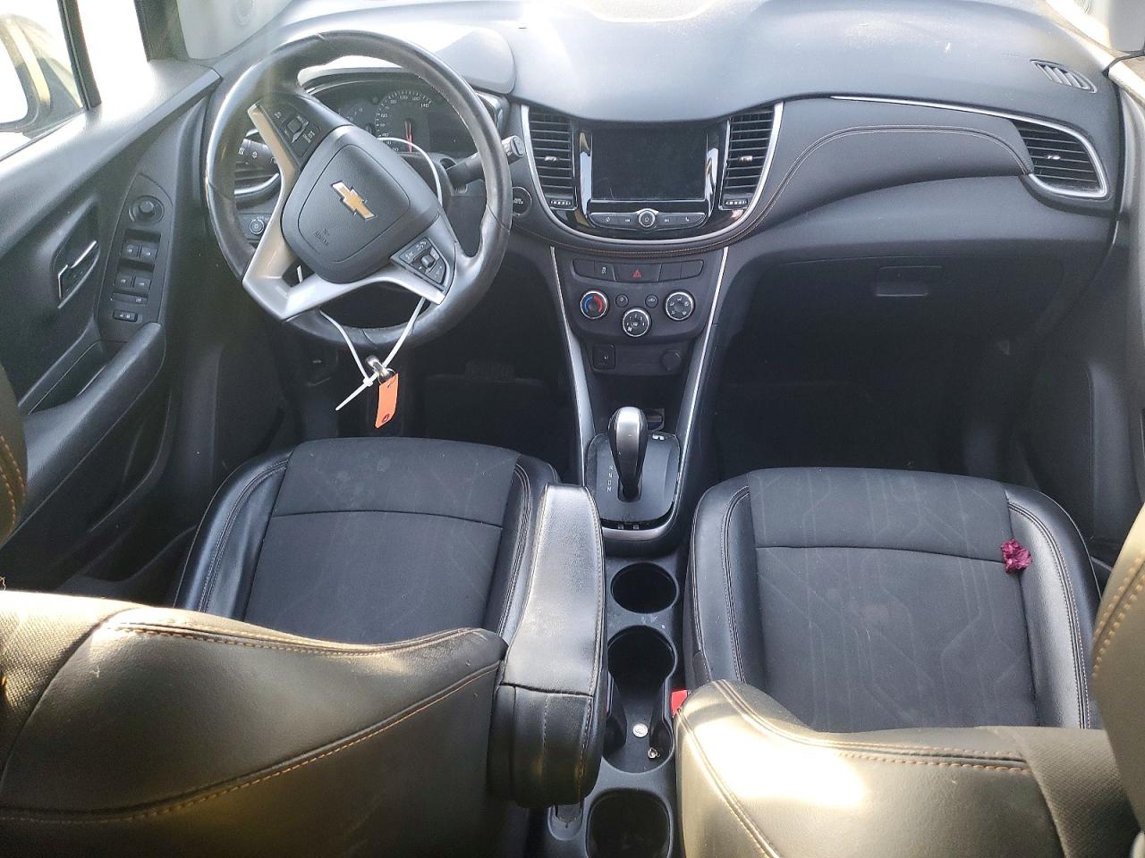 2018 CHEVROLET TRAX 1LT photo 15