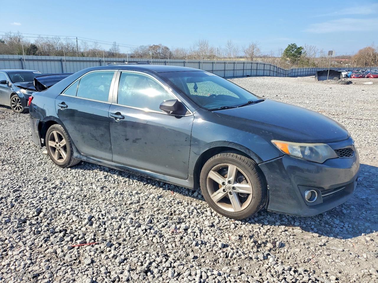 2014 TOYOTA CAMRY L photo 7
