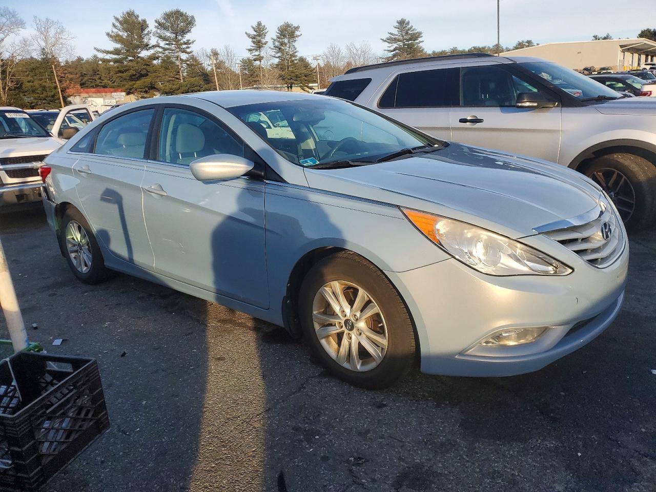 2013 HYUNDAI SONATA GLS photo 4