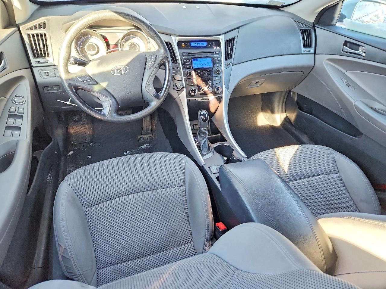 2013 HYUNDAI SONATA GLS photo 8