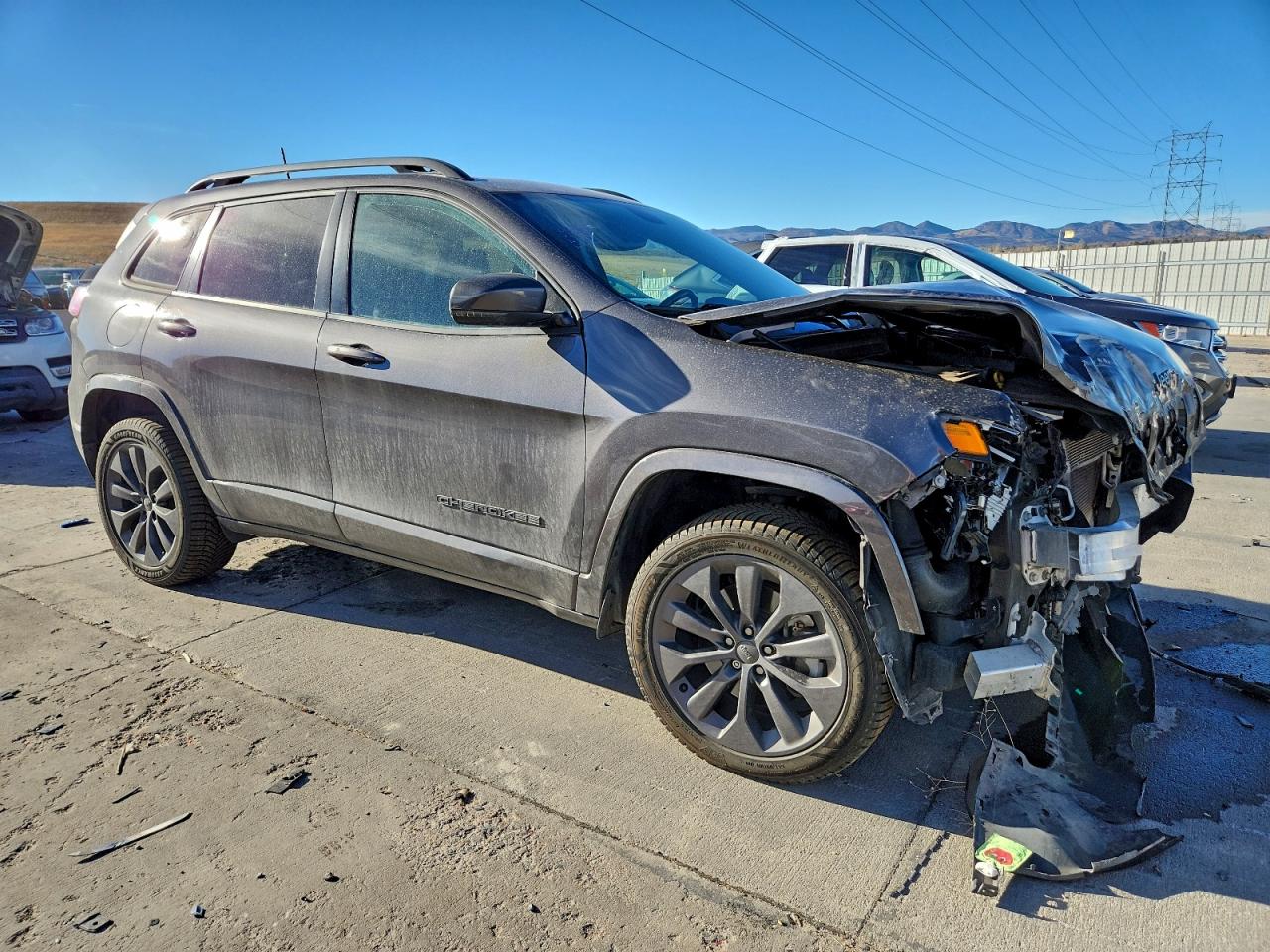2019 JEEP CHEROKEE LIMITED photo 4