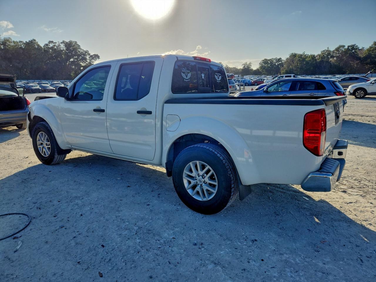 2017 NISSAN FRONTIER S photo 2