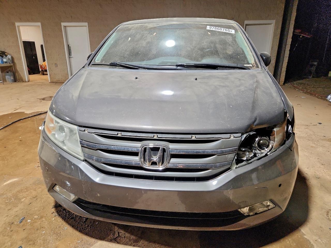 2012 HONDA ODYSSEY TOURING photo 5
