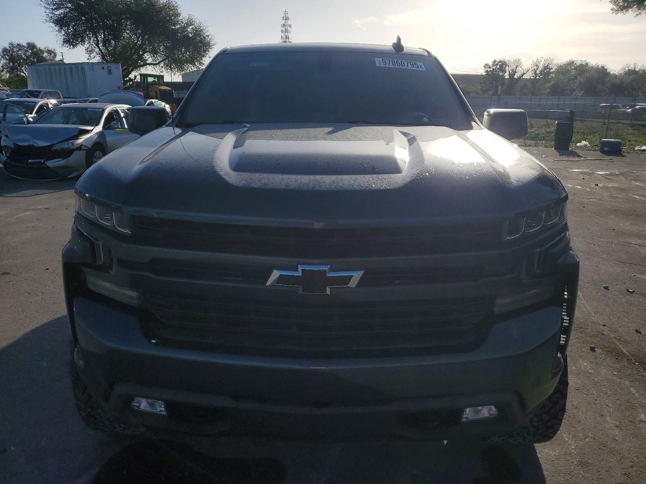 2020 CHEVROLET SILVERADO C1500 RST photo 5