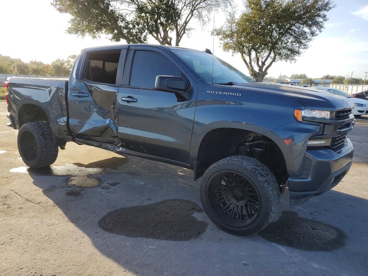 2020 CHEVROLET SILVERADO C1500 RST photo 4