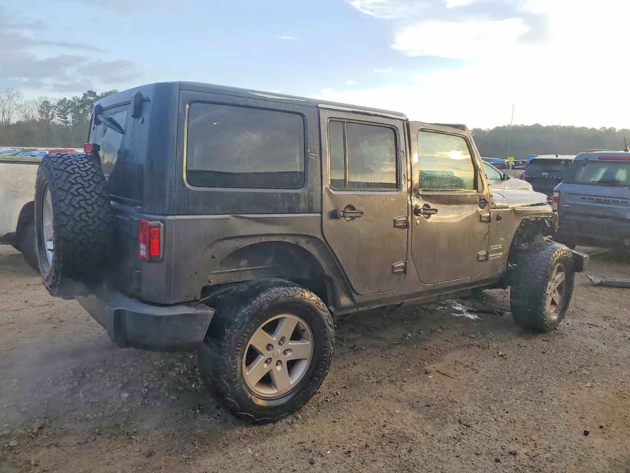 2018 JEEP WRANGLER UNLIMITED SPORT photo 3