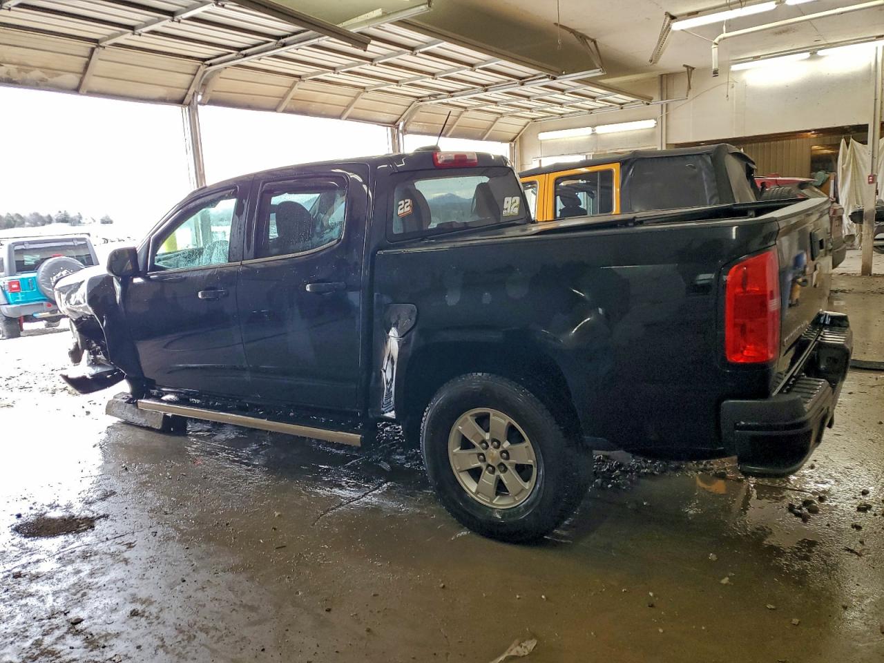 2020 CHEVROLET COLORADO photo 2