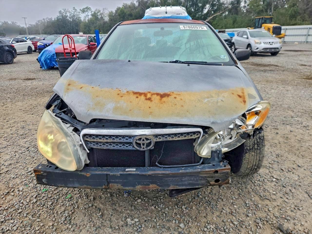 2006 TOYOTA COROLLA CE photo 5