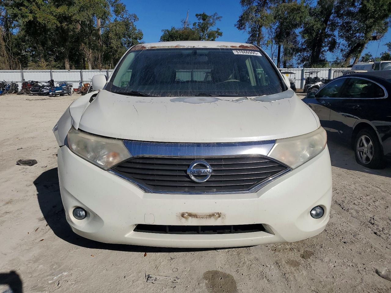2015 NISSAN QUEST S photo 5