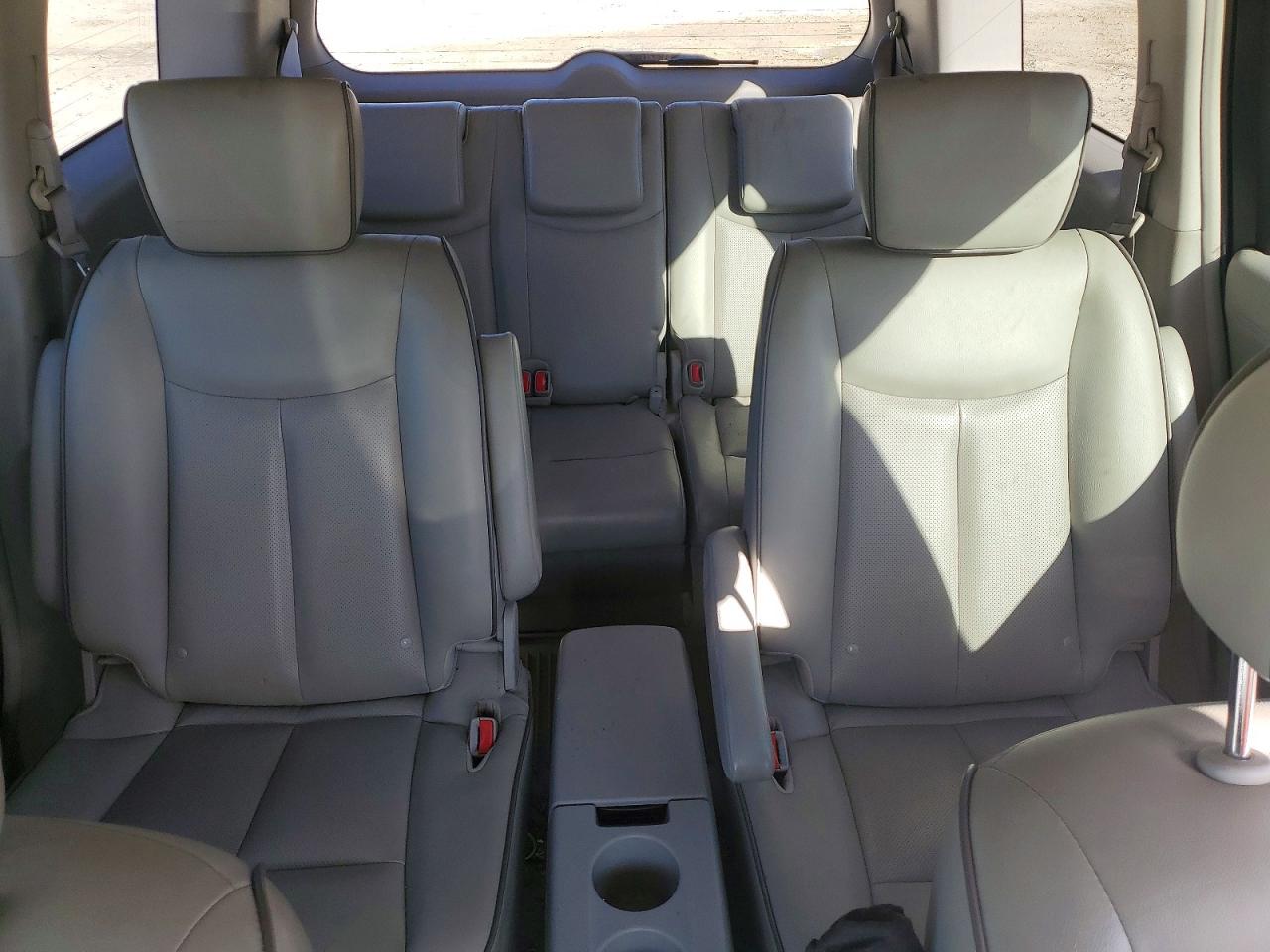 2015 NISSAN QUEST S photo 10