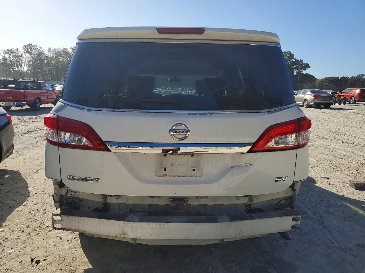 2015 NISSAN QUEST S photo 6