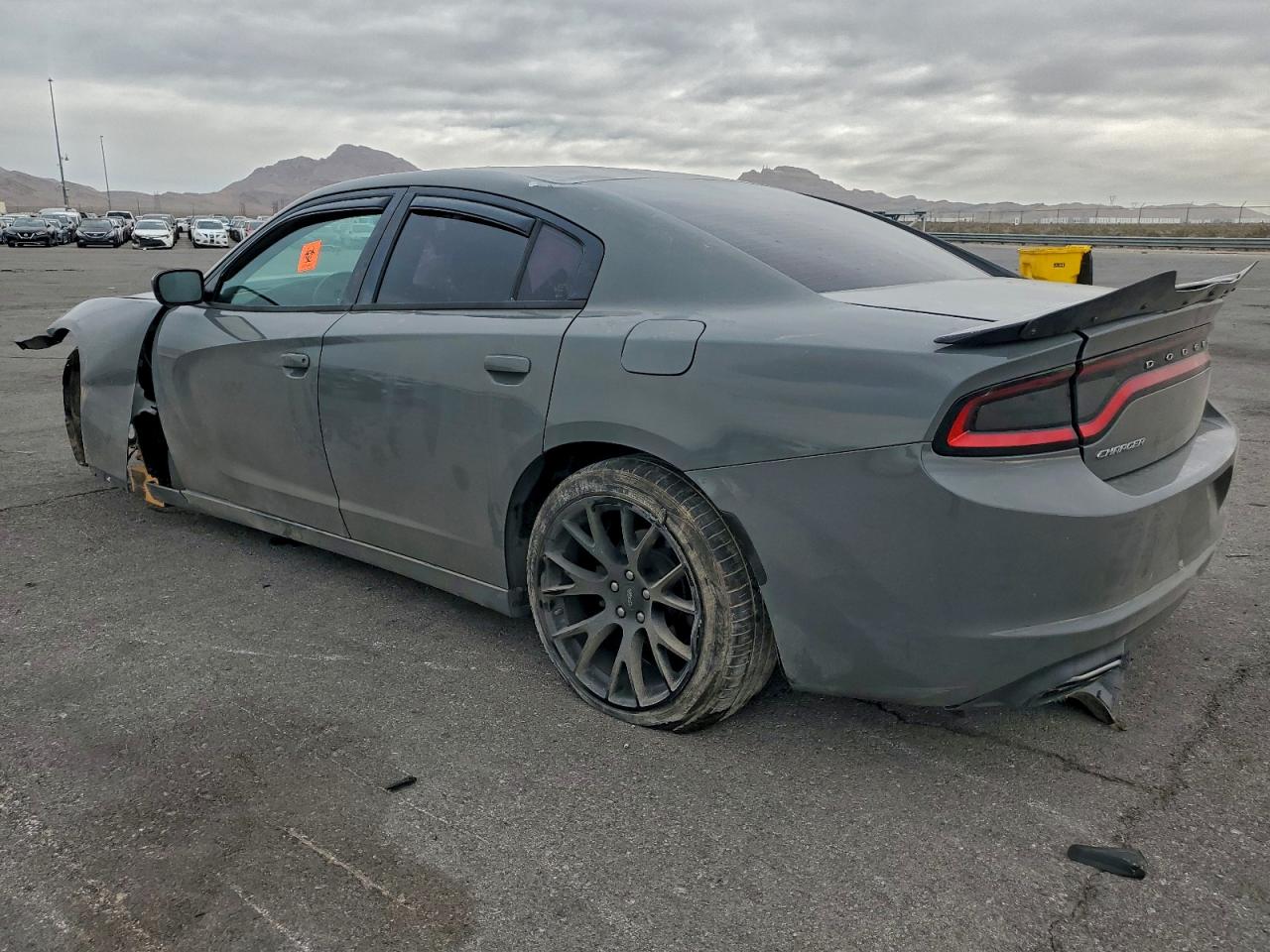 2017 DODGE CHARGER SE photo 2