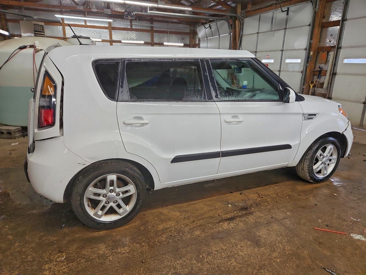 2011 KIA SOUL + photo 9