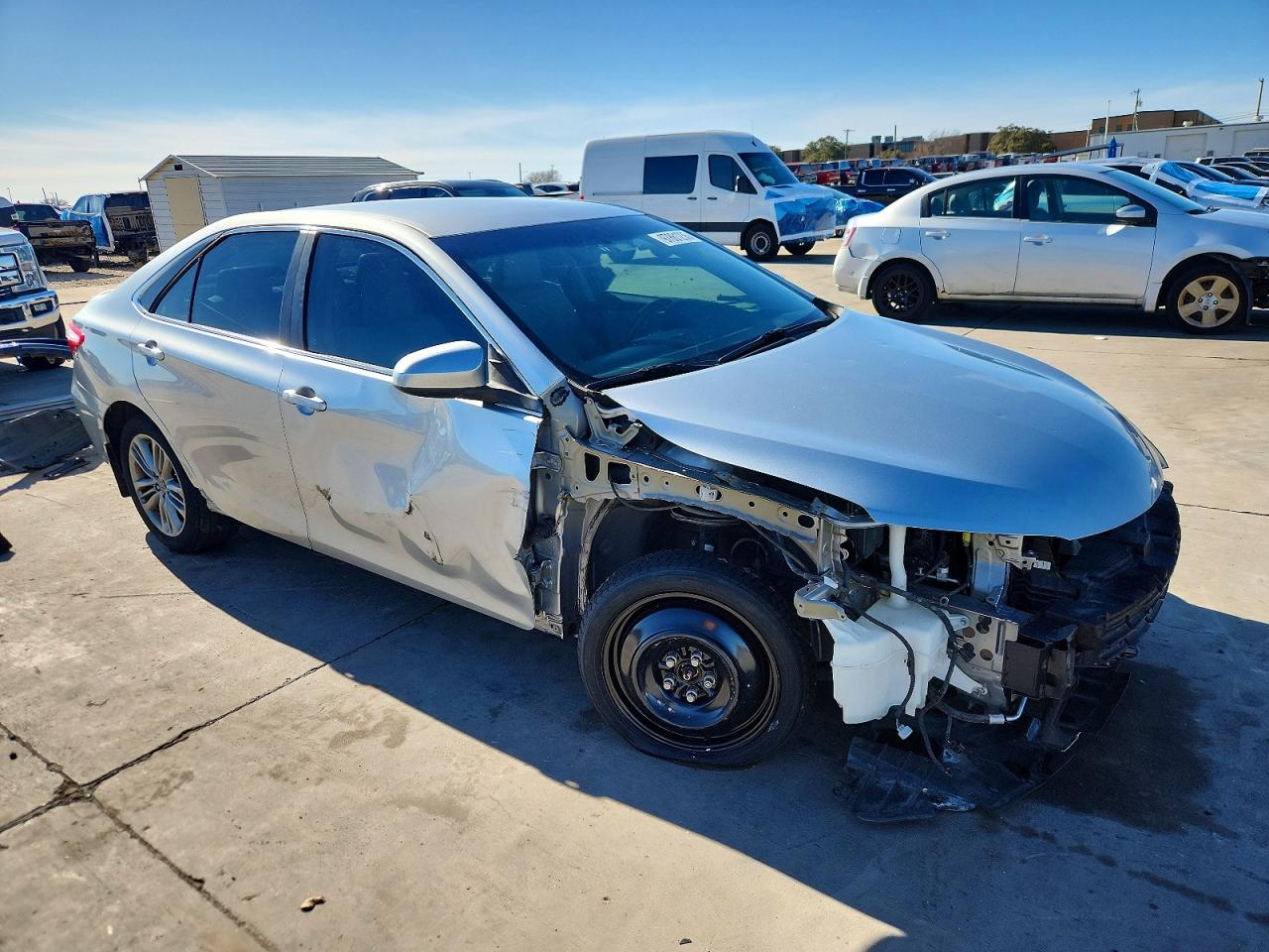 2015 TOYOTA CAMRY SE photo 4