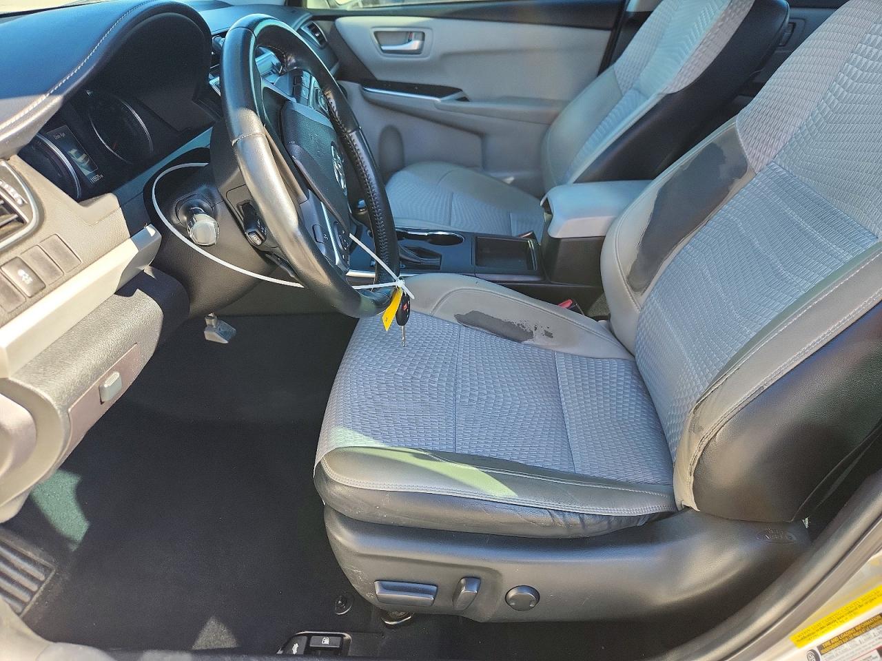 2015 TOYOTA CAMRY SE photo 7