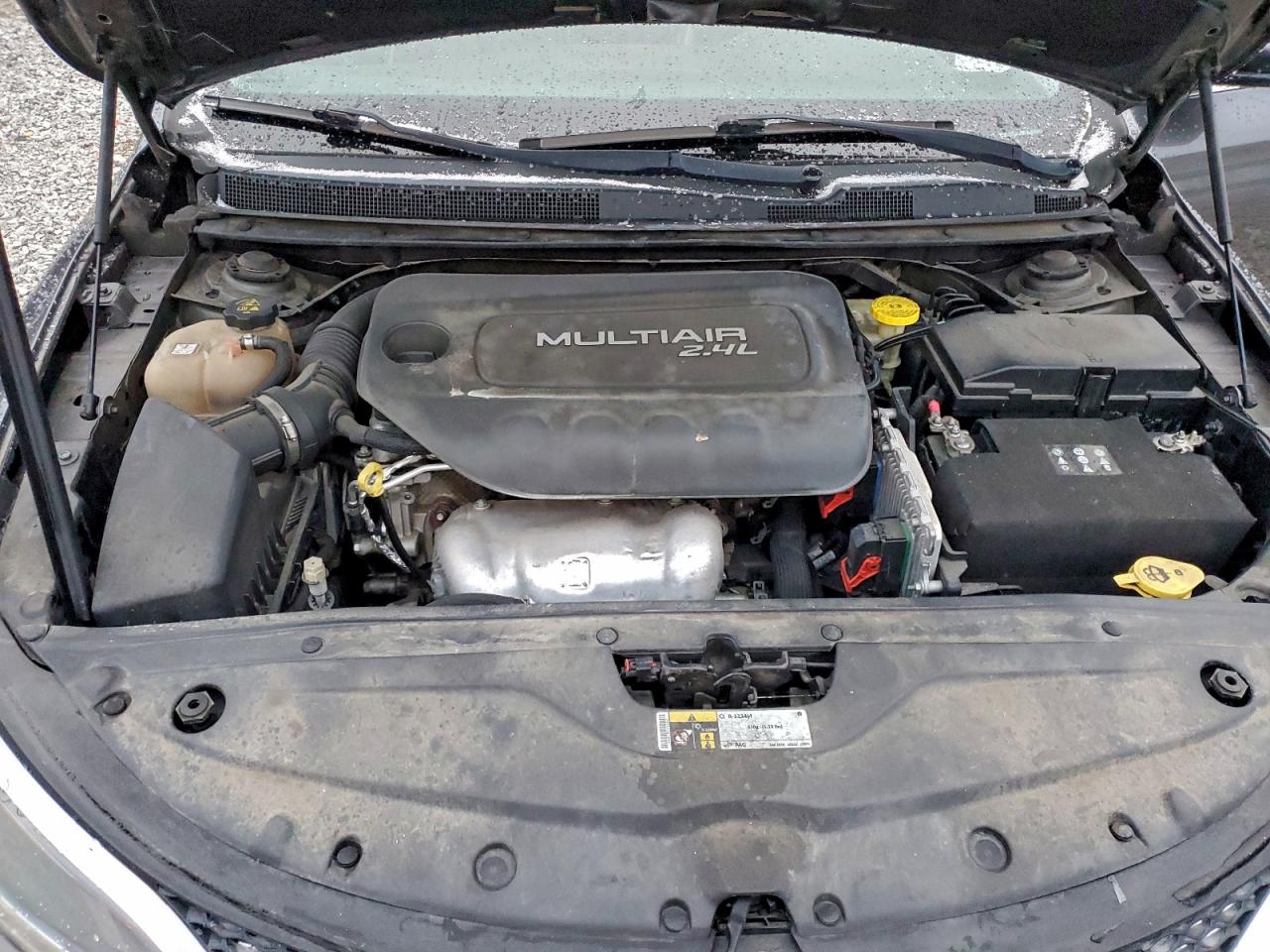 2015 CHRYSLER 200 C photo 11