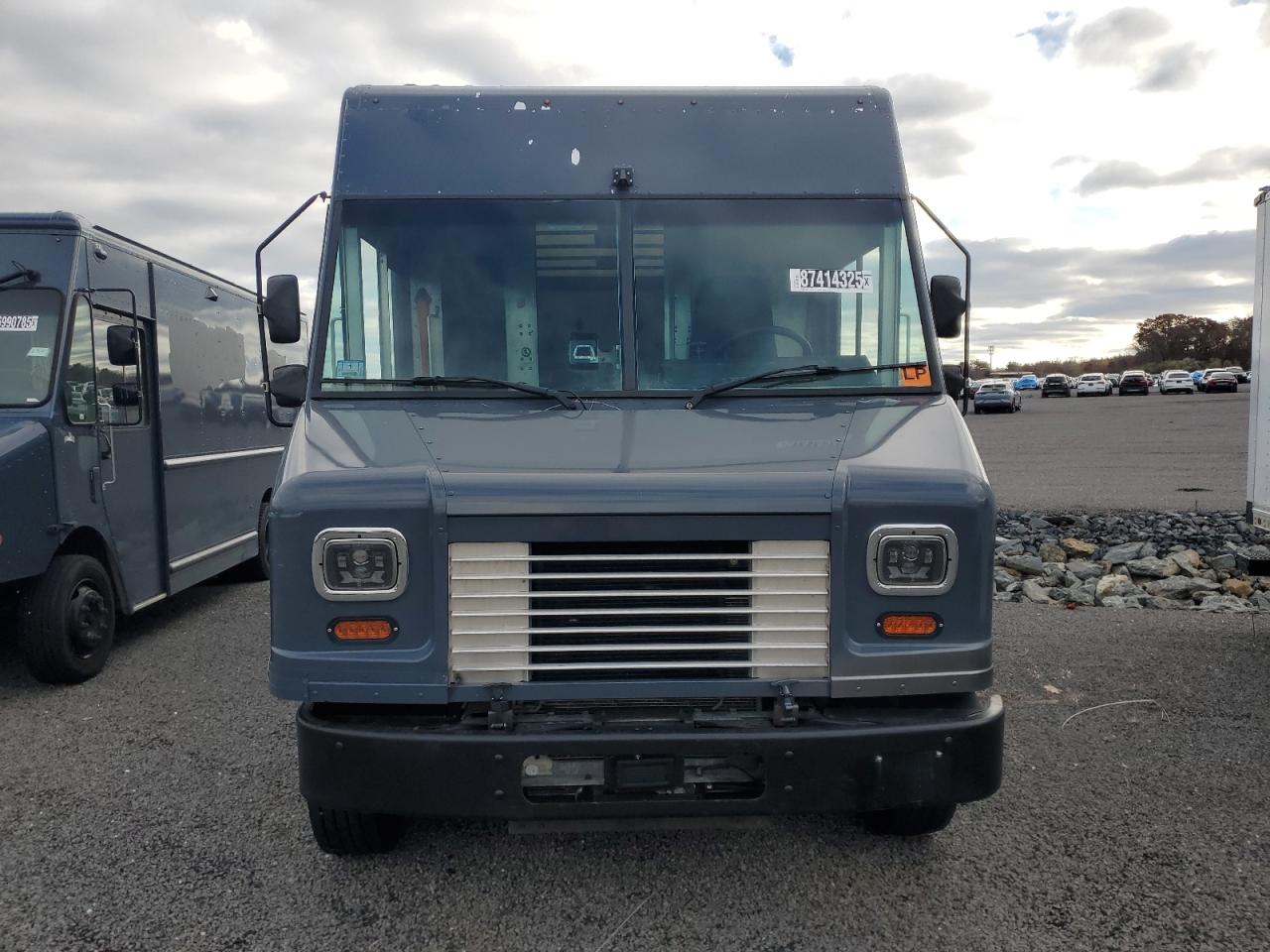 2020 FORD F59 *** STEP VAN *** photo 5