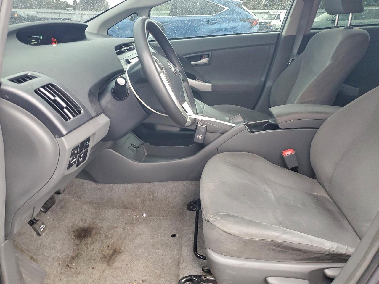 2010 TOYOTA PRIUS photo 13
