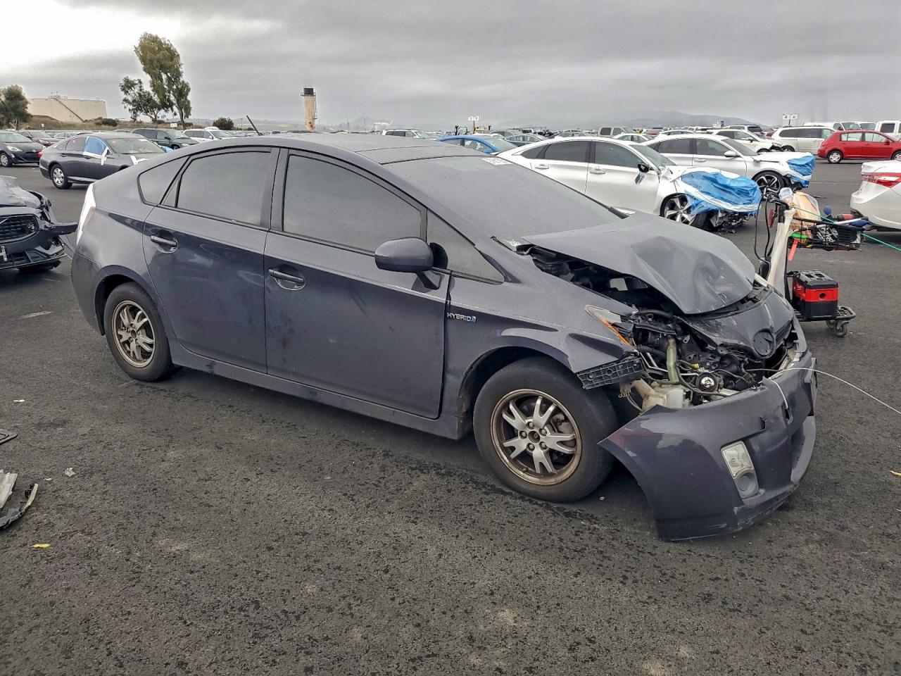 2010 TOYOTA PRIUS photo 7